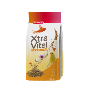 Xtra Vital Kanarievoer 500g is complete premium voeding met zaden, vruchten, eivoer, grit, vitaminen en mineralen.
