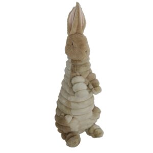 Hondenknuffel Ko Konijn Corduroy met piep XL is een groot, zacht en stevig hondenspeeltje met pieper en kraakelementen.