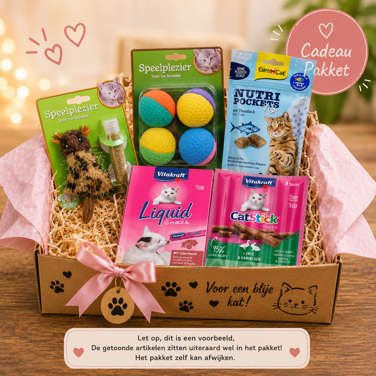 ea0e2402 7e38 4681 8ae2 e2b4f1d65b00 Cadeau Pakket kat small met speelgoed en heerlijke snacks. Een feestelijk cadeau voor katten en kittens.